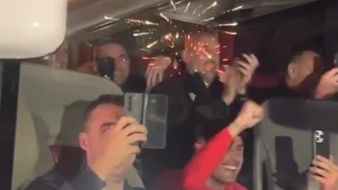 Kombëtarja pritet në Rinas pas fitores ndaj Serbisë