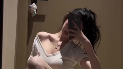 Refined Creamy Shorts Sultry Posing | Daily Beauty EP 728