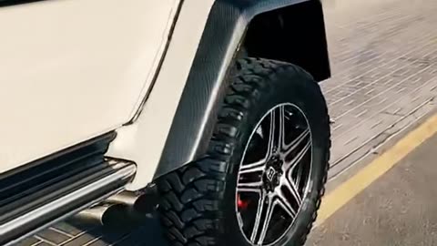 🏎️💨 This Aston Martin DB11 is a PURE Icon of Luxury and Performance! | LuxurySportsCars