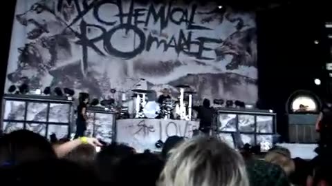 My Chemical Romance - Sassy Gerard Way - "Wash that man outta my hair!" 2007 Projekt Revolution