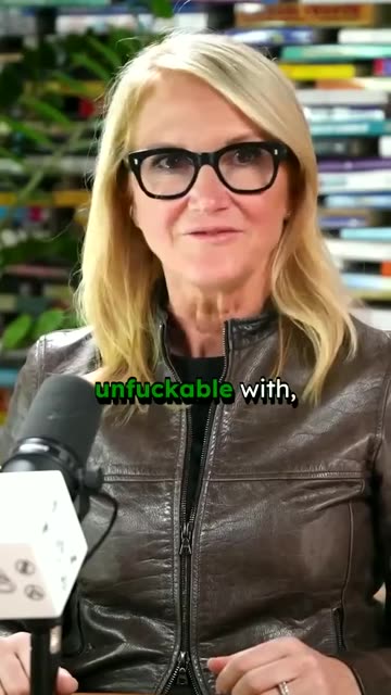 Stay Calm, Shift Power - Mel Robbins and Ryan Holiday