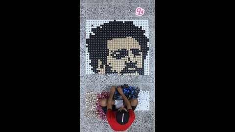 Built Mohamed Salah ⚽ portrait using 1,872 bottle caps! ♻️ #3d #3dart #salah #qamhani #shorts