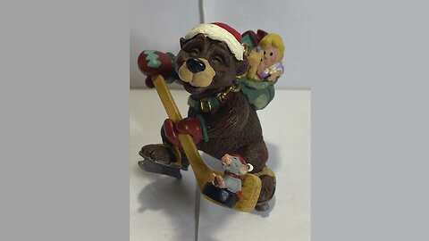 Stop & Shop: Vintage Hallmark keepsake Ornament 2005 - Hockey Thrills - Ornament Only