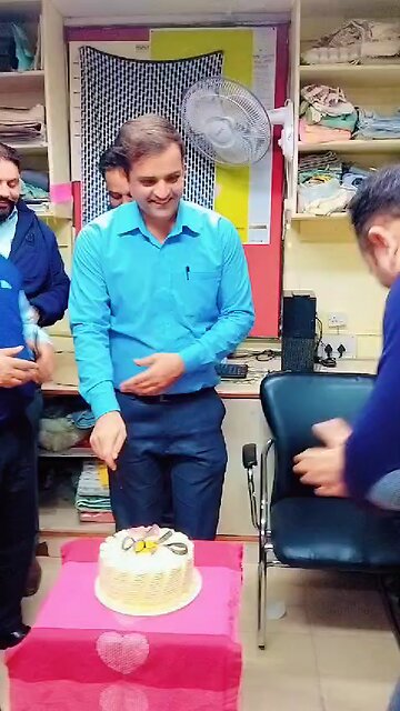 happ birthday celebrate with you