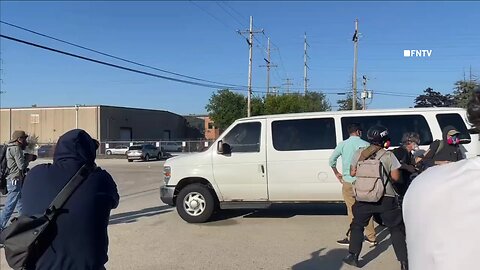 Pepper Balls Shot at Anti-ICE Protesters Outside of Broadview ICE Facility - CHICAGO 