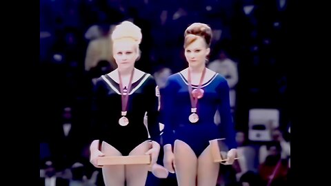 Vera CASLAVSKA🇨🇿🥇FX EF 1968 Mexico City OG (4K)