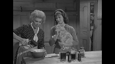 Petticoat Junction - S01E20 - Last Chance Farm - 1964 - HD