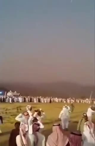 Arab Sky Fire (LOUD, NO HEADPHONES)