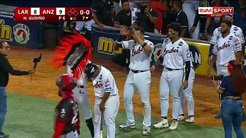 Antonio Piñero le dio el triunfo a Caribes