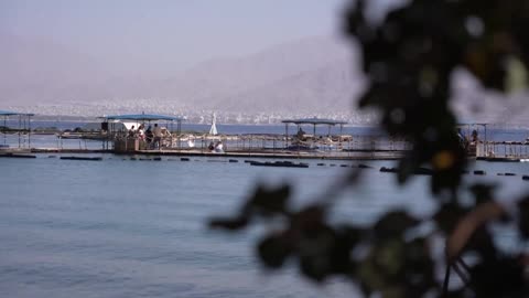 🔱 US Navy Destroyer Seen at Israeli Port Amid Tensions with Iran