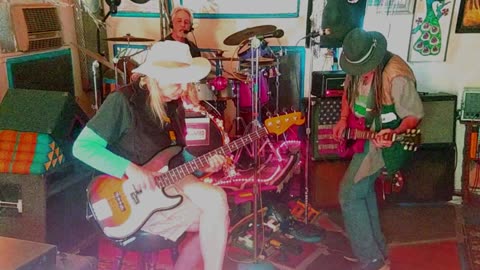 =Mannah Pariah=...Before Times Up