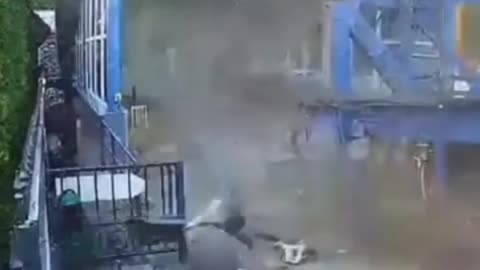 🎡 Fair Ride Collapses Suddenly — Shocking Moment Caught on Camera!