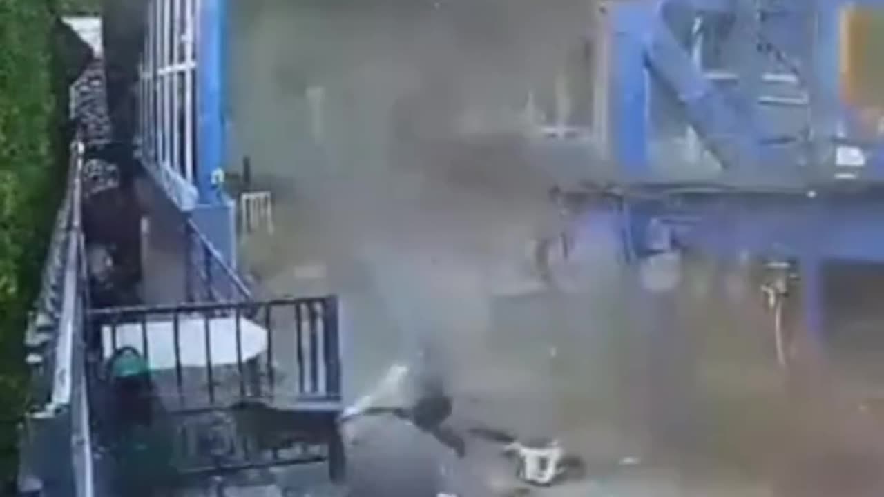 🎡 Fair Ride Collapses Suddenly — Shocking Moment Caught on Camera!