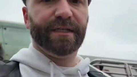 London resident shows Christmas has been essentially cancelled