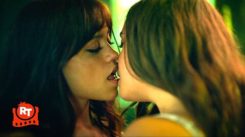 Miller's Girl (2024) - Jenna Ortega & Gideon Alton Make Out Scen