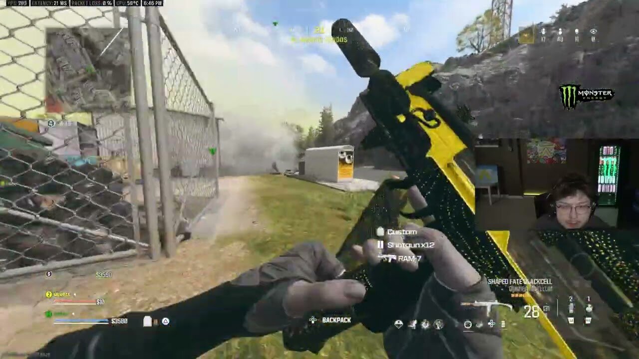 Aydan Switches to Apex Legends After Getting Slammed 6 Times in the Same Game...
