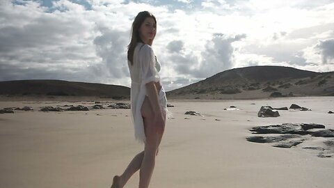 Cinematic Bikini fashion editorial - Italian nice model film - portrait video see through Canary 4K