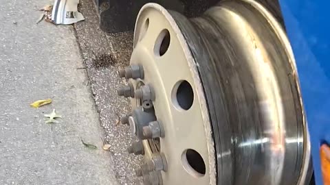 Bluetooth tire #truckesvlogs #truckdriver #ourtruckinglife #trucking #longhaultrucker