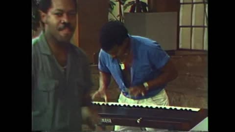 "De Que E' Que Pr!va Mar!a" (1985) - Faust0 Rey & 0rq.