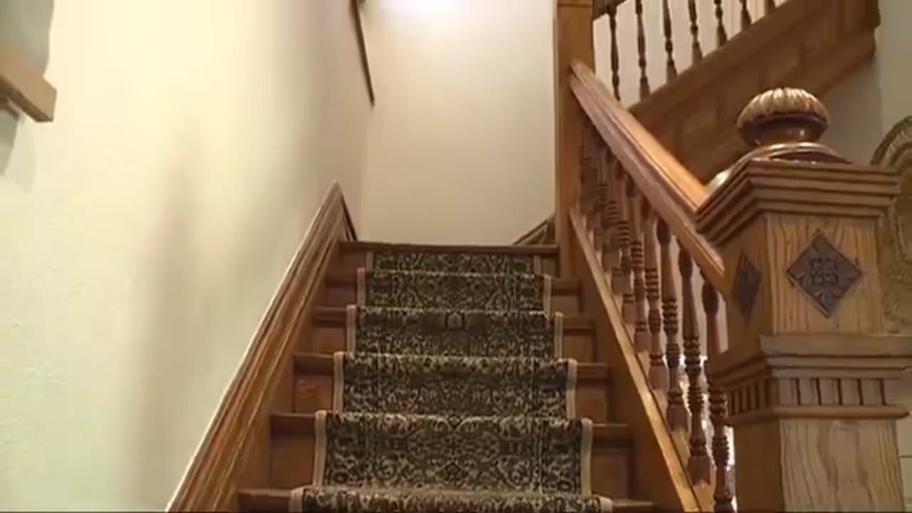 Denver dad fights off repeat home invader attempting to get into his children’s bedroom.