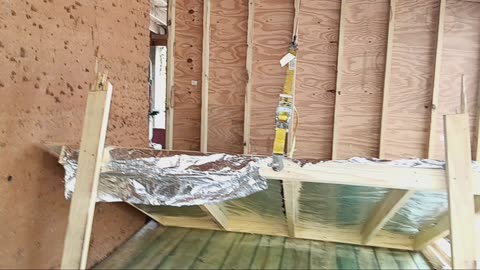 Cold room build part 12: Raising the south wall