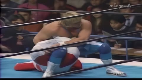 Owen Hart vs Jushin Thunder Liger