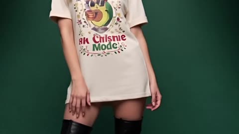 This shirt screams cozy vibes… but did you catch the hidden message? #cozystyle #foodiefit