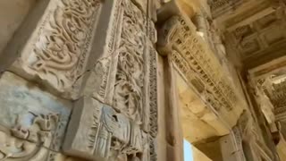 🤯🏛️ A Maravilhosa Arquitetura da Biblioteca Celsus: Segredos Revelados! | TheTruthAbove