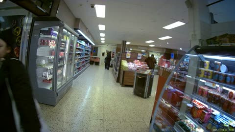 Testar Sportkameran. Inne på Krämaren-Ica. Örebro 18 Nov. 2025