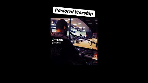 Mike BeReal on keys 🎹 - In the morning