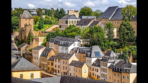 Table de 2 pour le Grand-Duché de Luxembourg en Français, Englais, Allemand et Portugais