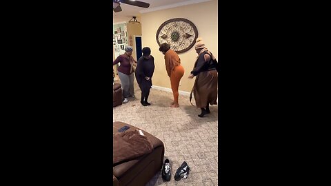 Delores Mckenzie - something about the Holy Ghost #scootchallenge 💃🏾💃🏾💃🏾💃🏾 #quartet