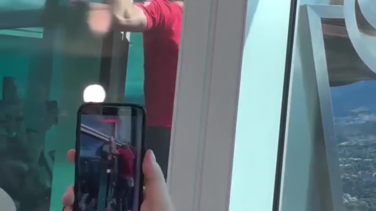 101 storey free climber