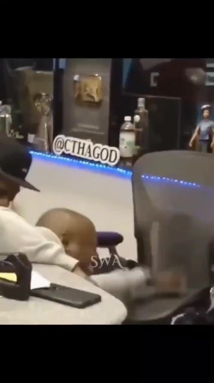 兩∴Liberal .. Is it your intention to run trans people out of the state of Texas? 綾