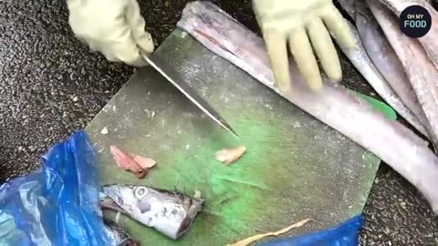 A Must-Try in Korea! Unlimited Mackerel Set Meal | Korean Street Food