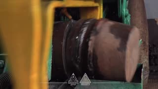 Inside a Ukrainian Workshop Where Old Shells Are Given New Life