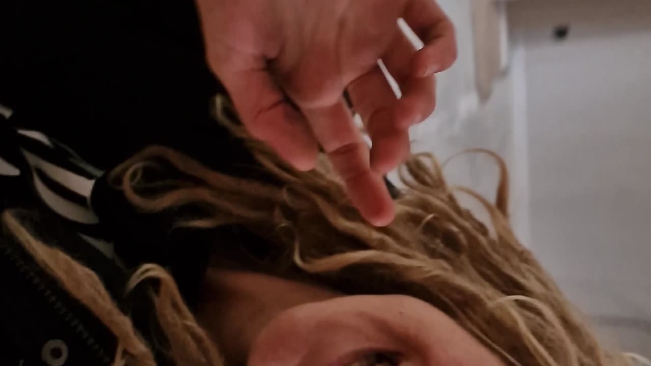 Building our cabin part 31 🚪