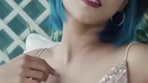 Yohani- Beautiful Singer with a Beautiful Voice