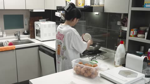 Real Mukbang:) Malatang & Grilled Lamb Skewers ☆ Making Egg Fried Rice, Chinese Cucumber Salad