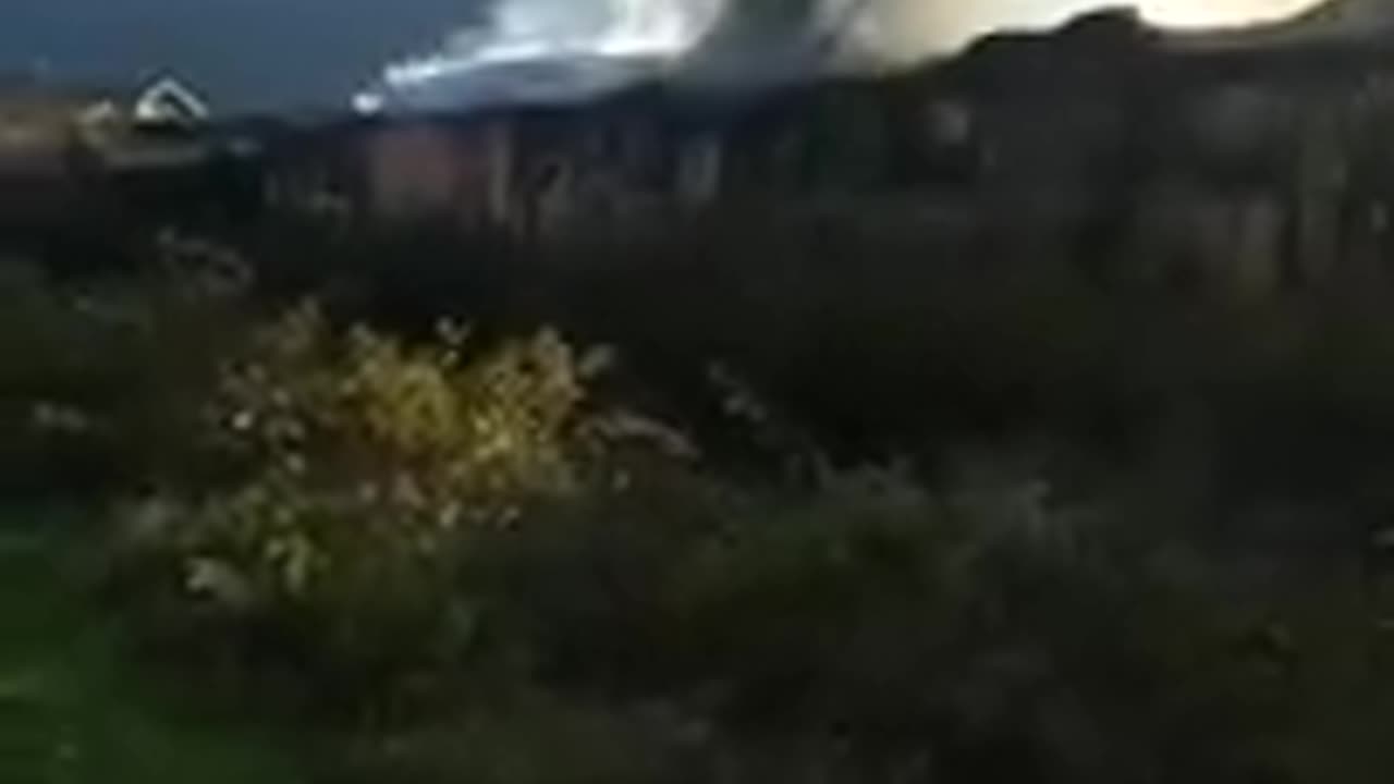 Incendio pazzesco sul Lago Maggiore
