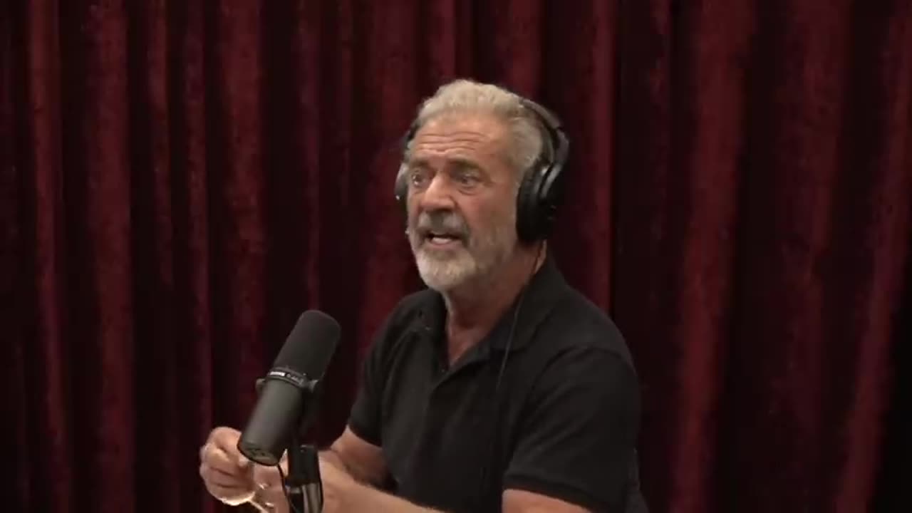 MEL GIBSON with JOE ROGAN: “I Have Three Friends. All Three Had Stage Four Cancer. Now All Three Don’t Have Cancer at All