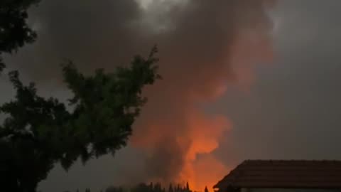 (Insane) Israeli Airstrikes Rock Southern Lebanon Overnight