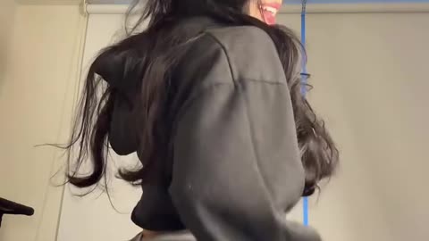 😍 Pretty Face Small Waist And A Big Ol Booty 💯🔥