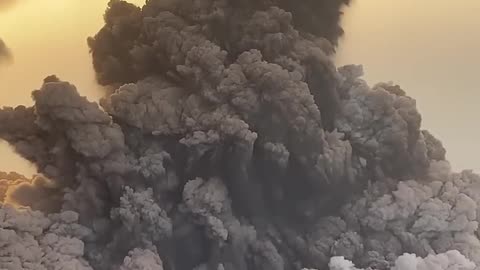 Italy’s Stromboli Volcano Erupting