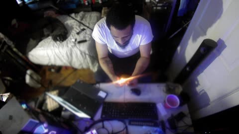 exposebeatztv smoking a blunt