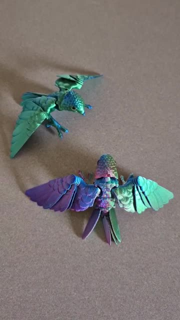Adorable Multi-Colored Flexi Parrots | Finished PLA 3D Printed Birds