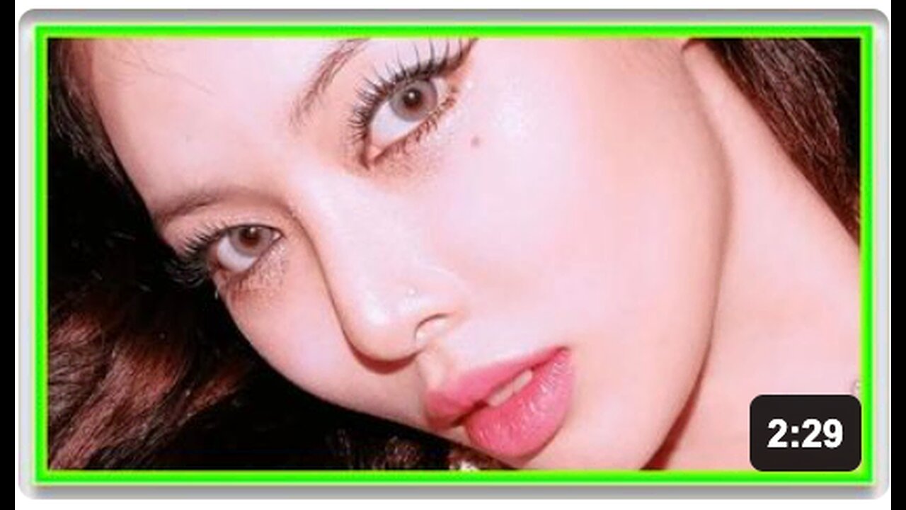 VAXX poisoned K-Pop star strokes out on stage