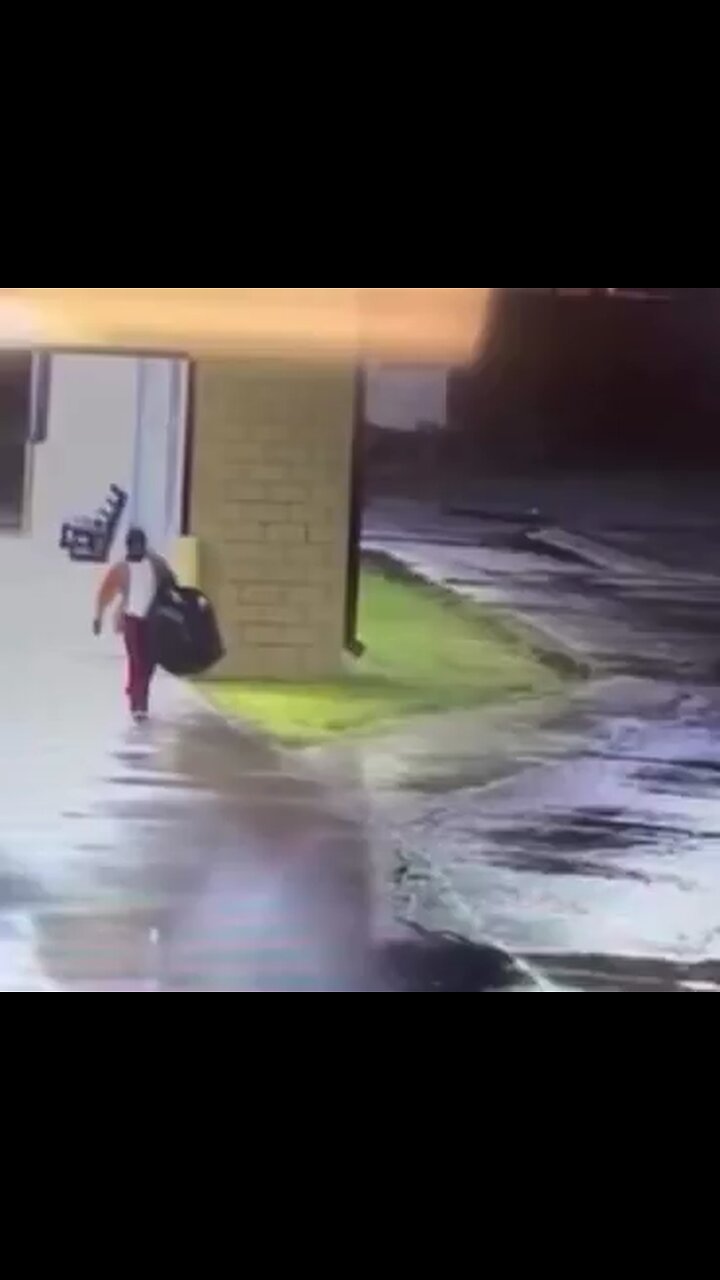 Arkansas inmate escaping while taking out the trash