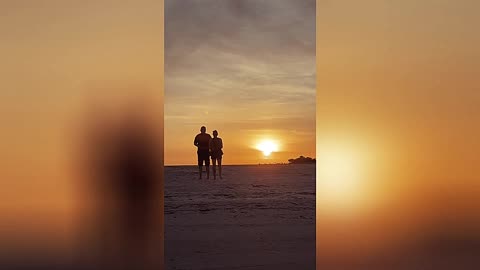 Q-Kitty's Momma Turns the Page