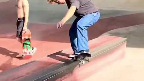 🙌😮 Effortless Pro Skateboarding Skills You Have to See! | SkateNation